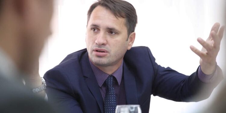 MPJ i jep vërejtje diplomatit të saj në Beograd pas postimit të djeshëm, Haxholli: Unë isha i zëshëm kundër veprimeve të Serbisë