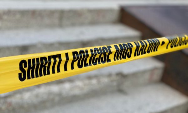 Gjendet e vdekur një grua në Lipjan, policia nis hetimet