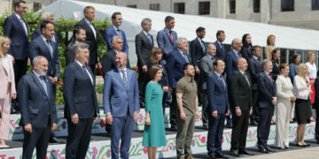 Komuniteti Politik Evropian, Vuçiq arrin në Londër, nga Kosova merr pjesë presidentja Osmani