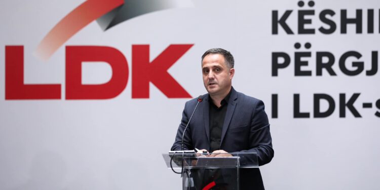 Driton Selmanaj: Nga nesër nëse s’e paguani rrymën, do të paguani 17.7 euro taksë zhvatëse