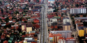 762 banorë për kilometër katrorë, Fushë Kosova ka hiq më pak se 64 mijë e 78 banorë