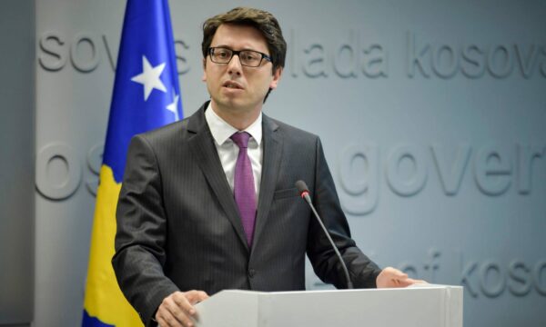 Ministria e Financave akuzohet për mostransparencë