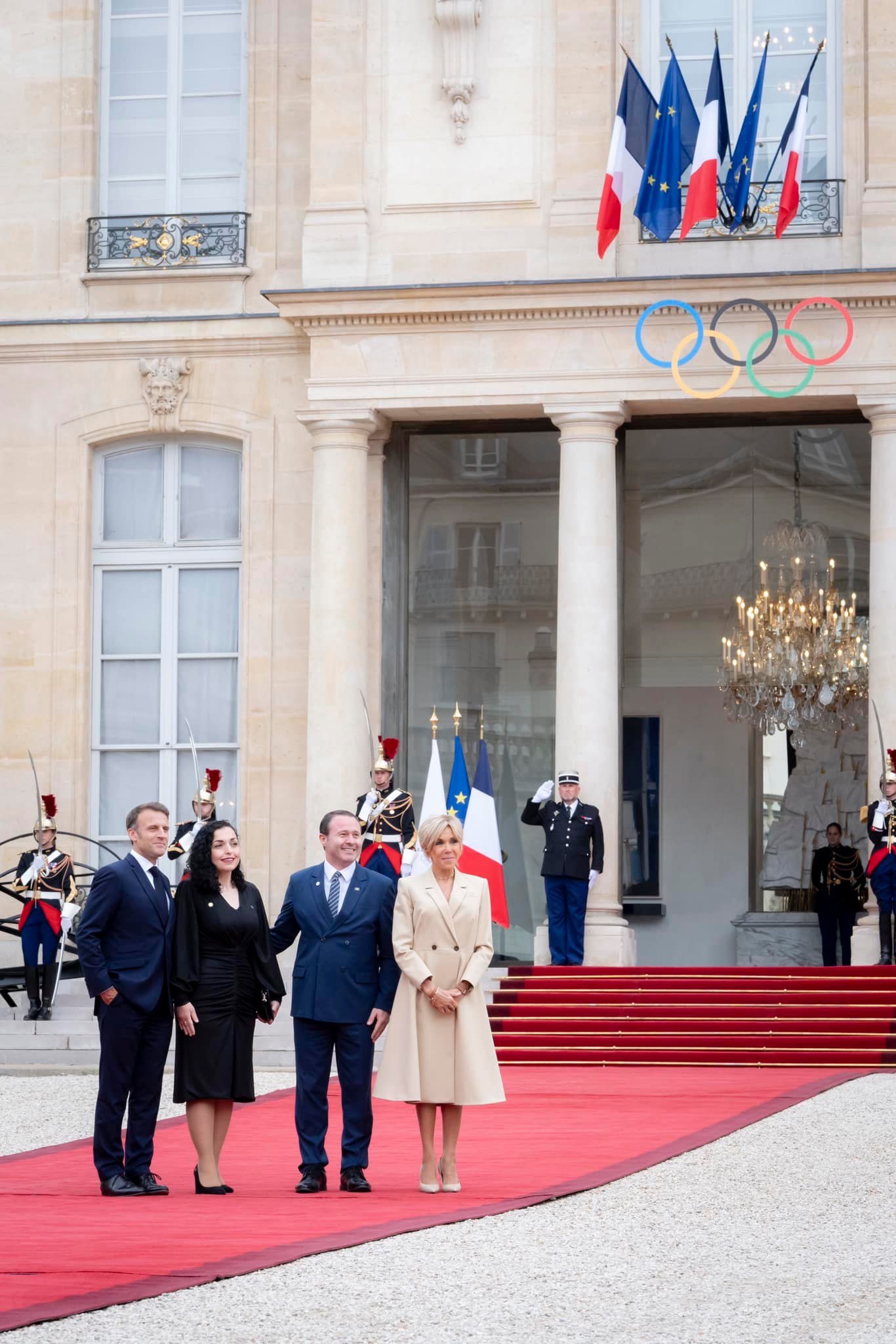 Vjosa Osmani: Presidentit Macron i kam thënë harroni medaljet në xhudo
