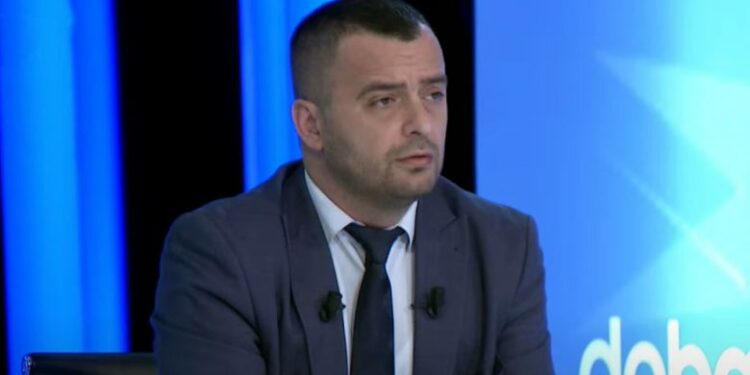 Rexhaj i reagon Lajçakut: Kosova s’duhet të futet në një kosh me Serbinë gjenocidale-Asociacioni s’mund të nxirret nga marrëveshja