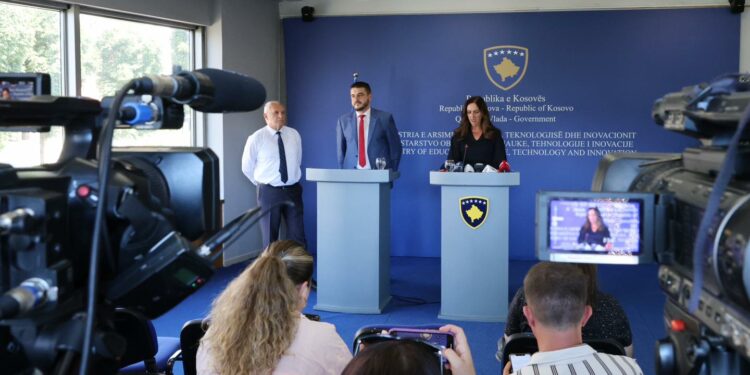 CorrWatch akuzon MASHTI-in për shkelje ligjore dhe barrë të panevojshme për prindërit