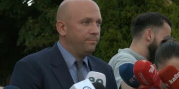 “Marrëveshje që nuk janë të lehta”, mesazhi që dha Sarrazi për anëtarësim në BE mes Kosovës dhe Serbisë
