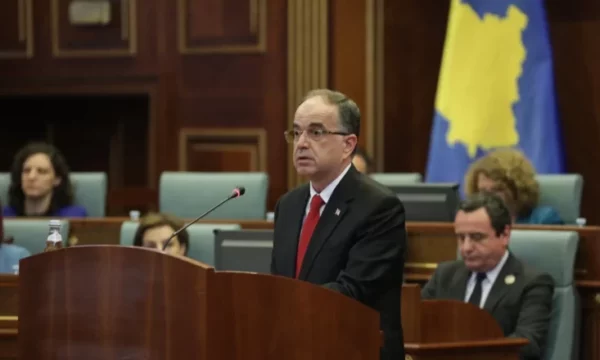 Zyra e Shtypit: Presidenti i Shqipërisë, raporte të ngushta në çdo situatë me Osmanin dhe Kurtin