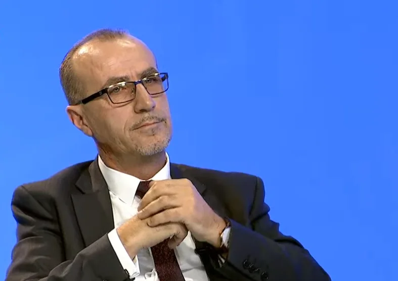 Haxhiu: Uroj që Krasta mos t’ua ketë mësuar studentëve modelin e shkeljes së etikës