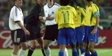 Collina: U mbylla në dhomë për një ditë e gjysmë duke shikuar futboll