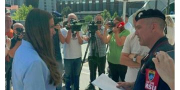 Një grup i grave nga veriu i Kosovës letër komandantit të KFOR-it, kërkojnë që të pengohet hapja e urës mbi Ibër