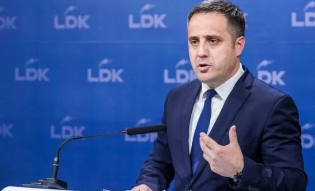 Selmanaj për konferencën e VV-së: Skandaloze, e turpshme edhe e pa moralshme