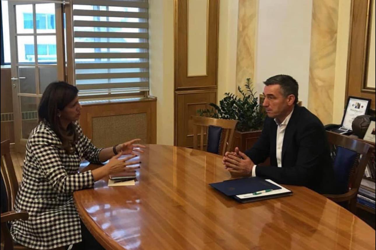 Musliu për largimin e Emmersonit: Veseli me shokë po përballen me qeverinë më anti-UÇK e më antikombëtare