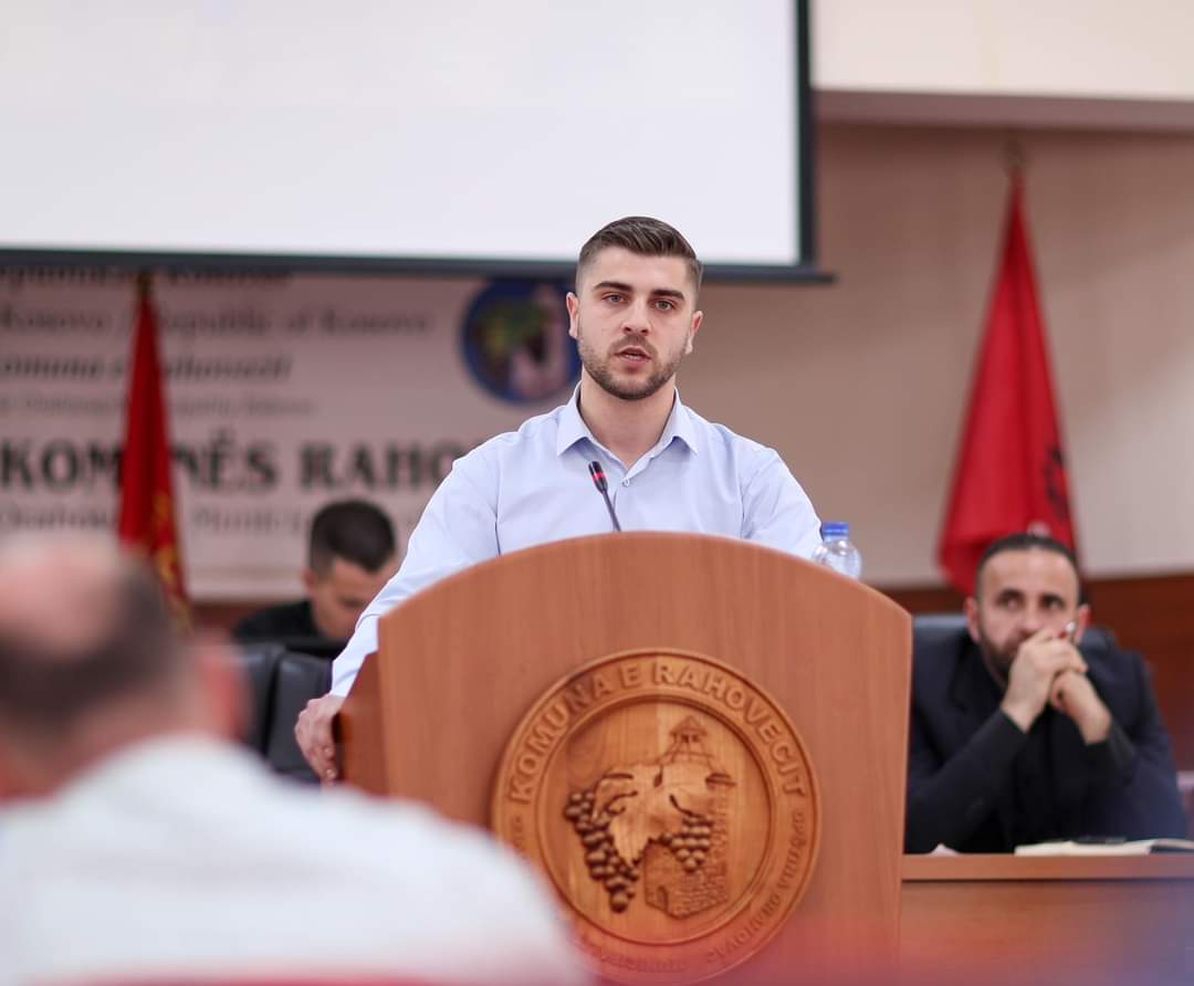 Dorëhiqet nga LVV asamblisti më i votuar në Rahovec: Kurti ka linçuar besimtarët myslimanë