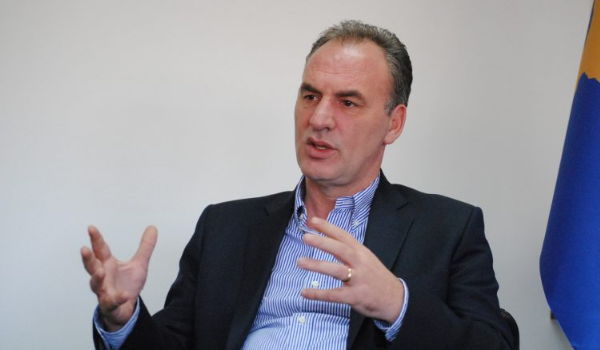 Limaj: Kurti shkeli ‘vijat e kuqe’, e ka futur Kosovën në një eksperiment të rrezikshëm