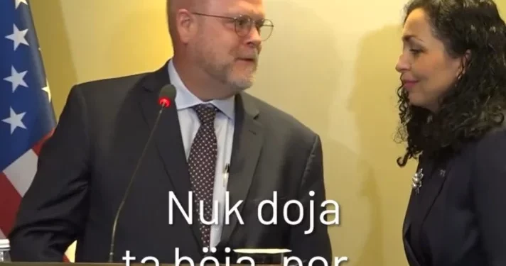“Nuk doja ta bëja…”, ofshama e Presidentes: Si u dëgjua komunikimi, pasi ambasadori foli për raportet me qeverinë