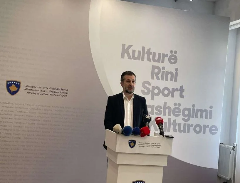 Ministria e Çekut padit Komunën e Prizrenit për rrënimin e “Sarajit të Vjetër”