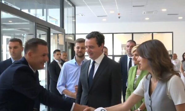 Përurimi i Gjykatës në Gjakovë nga Kurti e Haxhiu, Komuna: As s’na njoftuan, as s’na ftuan