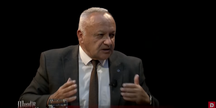 Morina: Ka pasur raste që me helikopter të KFOR-it i kemi dërguar patrullat në pikat kufitare, shkaku i Radojçiqit
