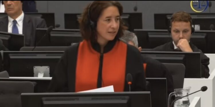 Spektakolare mbrojtja e Thaçit, e qet në rrena dëshmitarin me fakte – ai tenton të nxirret me interpretime