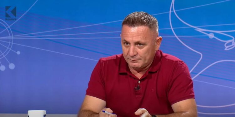 Sopjani: Hapja urës së Ibrit e cenon situatën e sigurisë në Kosovë dhe rajon
