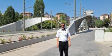 Krasniqi shkon te Ura e Ibrit: Ata që e paraqesin si sukses e si trimëri kalimin në këtë urë, janë frikacakë dhe mashtrues