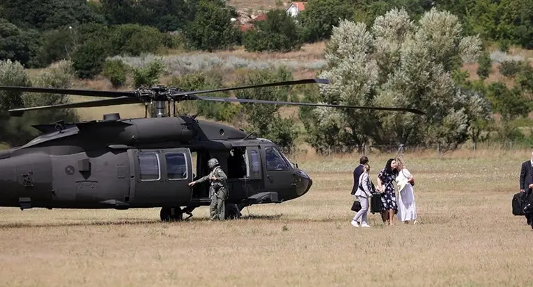 Presidentja Osmani arrin në kroaci me helipkopter ‘Black Hawk’