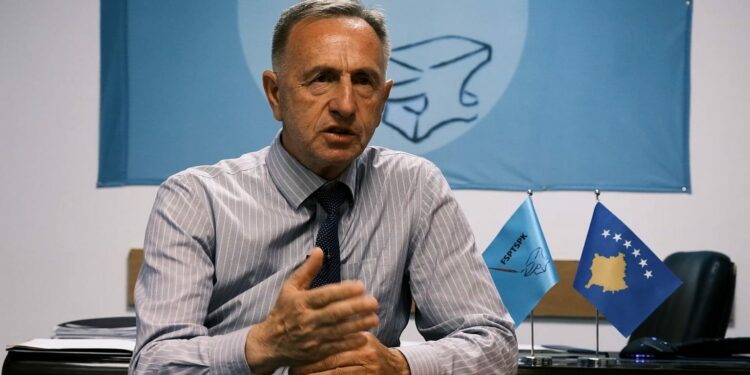 Azemi: Mbi 200 mijë punëtorë braktisën Kosovën në gjashtëmujorin e parë