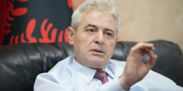 Partia e Ali Ahmetit reagon: Sqarimi i Presidencës së Kosovës për incidentin në aeroport zbuloi gënjeshtrat e VLEN-it