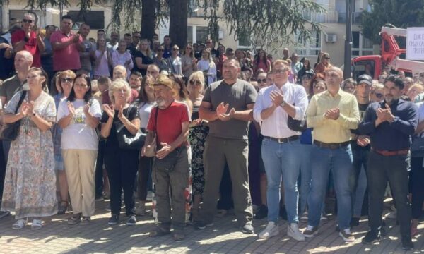 A do t’i përgjigjen serbët ftesës së Kurtit?