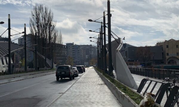 Qytetarët në Mitrovicë kërkojnë hapjen e urës së Ibrit
