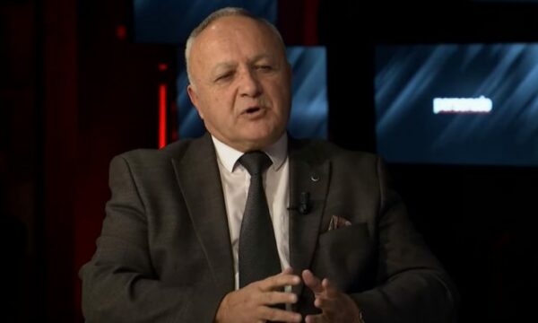Morina: Ka pasur raste që me helikopter të KFOR-it i kemi dërguar patrullat në pikat kufitare, shkaku i Radojçiqit