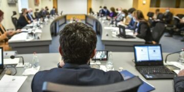 Kurti mbledh kabinetin e tij, ky është rendi i ditës
