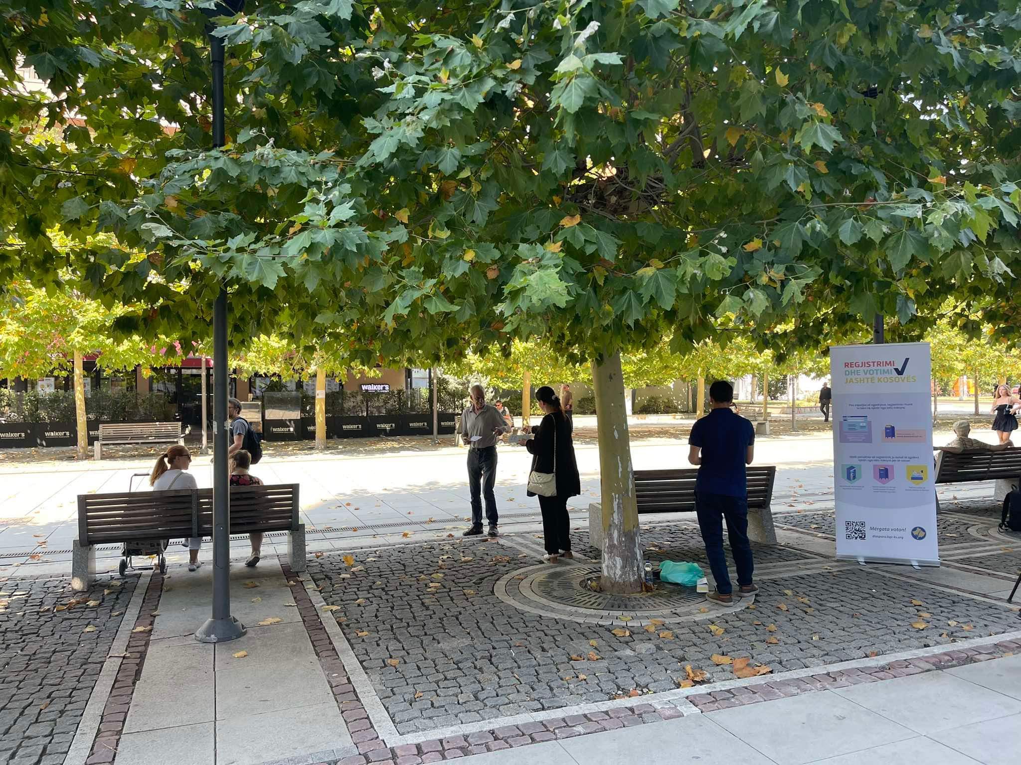 KQZ shpërndan fletushka informuese për votuesit e diasporës