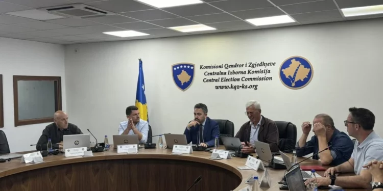 KQZ-ja mblidhet sot, shqyrton listën e qendrave të votimit jashtë Kosovës