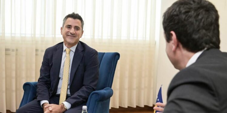 Kurti dhe drejtori i BERZh-it bisedojnë për avancimin e projekteve në zhvillimin e ekonomisë