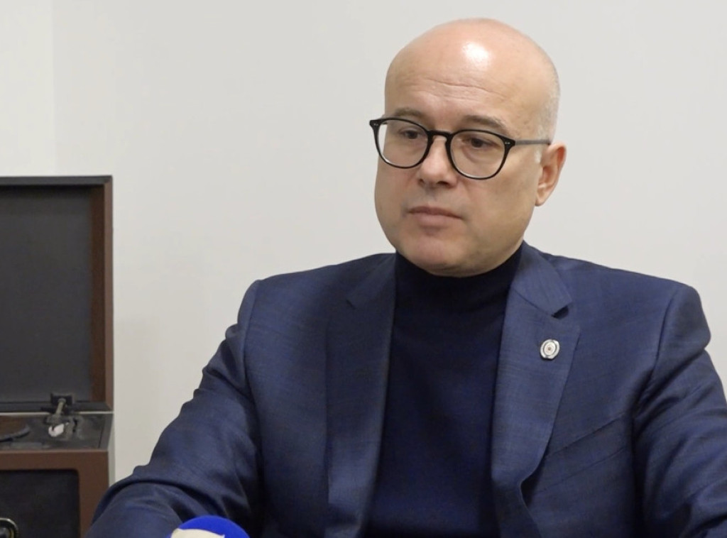 Vuçeviq: Kurti vazhdon lëvizjet e papërgjegjshme me idenë e hapjes së Urës në Ibër