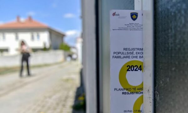 Bëhet thirrje për regjistrimin e mërgatës, mbesin edhe pak ditë deri në mbylljen e afatit