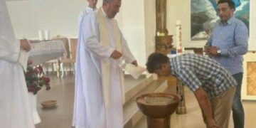 KMDLNj reagon pasi disa qytetarë janë konvertuar në katolik: Kjo çështje që është ekskluzivisht personale