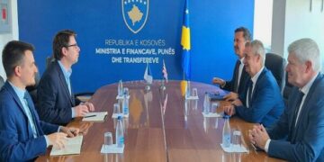 Murati takon Hargreaves, diskutojnë për thellimin e raporteve Kosovë-Britani e Madhe