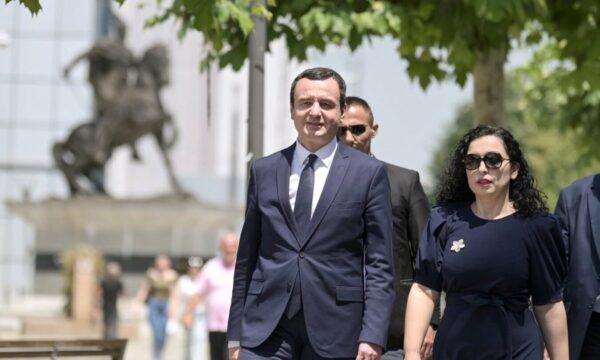 Kurti ia shpalosi QUINT’it planin për hapjen e urës, s’gjeti mbështetje, Osmani e do një të përbashkët me aleatët