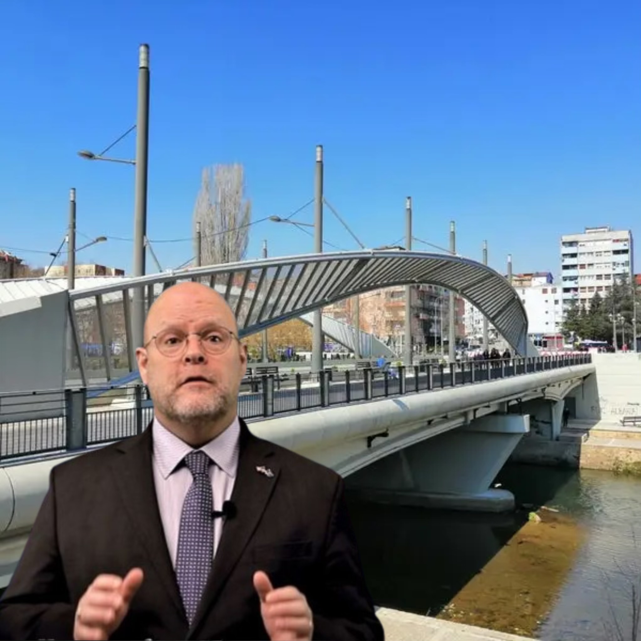 Hovenier: Nuk e përkrahim asnjë ndërrim të statusit të Urës së Ibrit