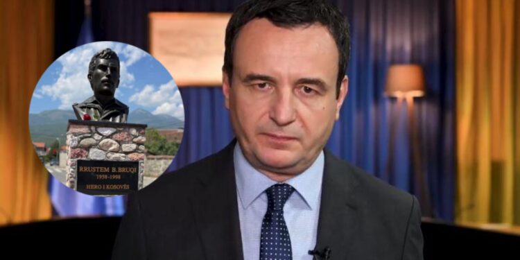 Inaugurohet busti i heroit Rrustem Bruqi në Isniq, Kurti: Lum Kosova që e pati ushtar