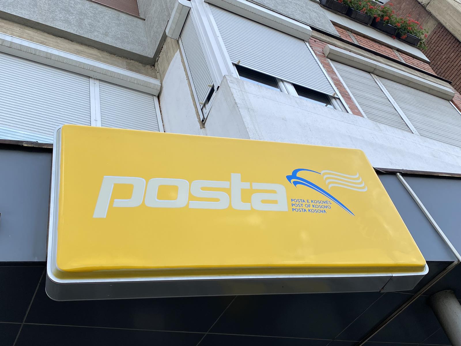 Sot pritet të hapet Posta e Kosovës në sheshin ‘Car Llazar’ në veri të Mitrovicës
