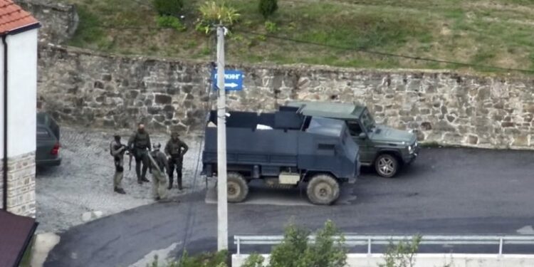 Sulmi terrorist në Banjskë, tre të dyshuarve iu vazhdohet paraburgimi edhe nga dy muaj