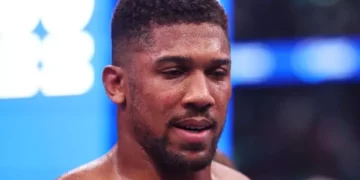 Joshua suspendohet nga boksi pas humbjes ndaj Dubois me nokaut