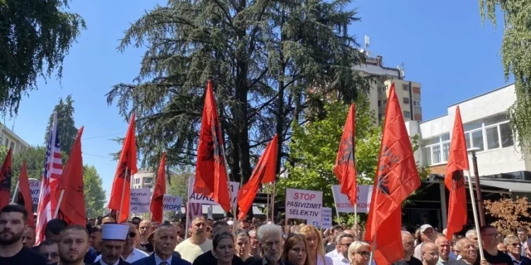 Shqiptarët e Luginës protestojnë sërish kundër diskriminimit nga Beogradi