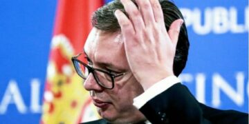 E kritikoi dje për marrëdhëniet me Rusinë, sot Vuçiq i reagon Roth-it duke e përmendur Kosovën