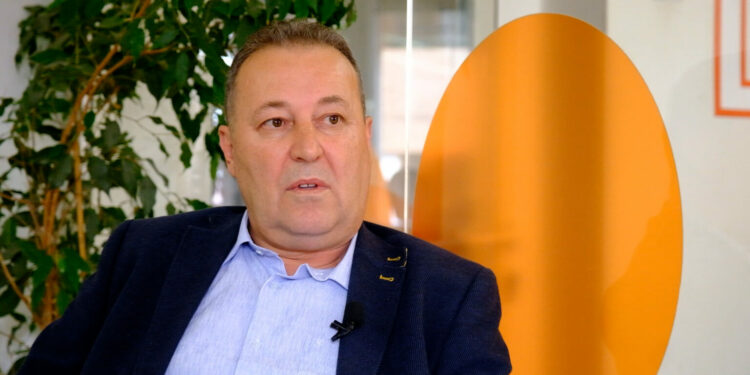 Gashi nga Lëvizja e Deçanit- Organizimi jonë erdhi si reagim ndaj islamit politik në Kosovë pasi u prek flamuri kombëtar!