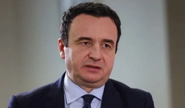 Kurti viziton sot Institutin francez të Kosovës