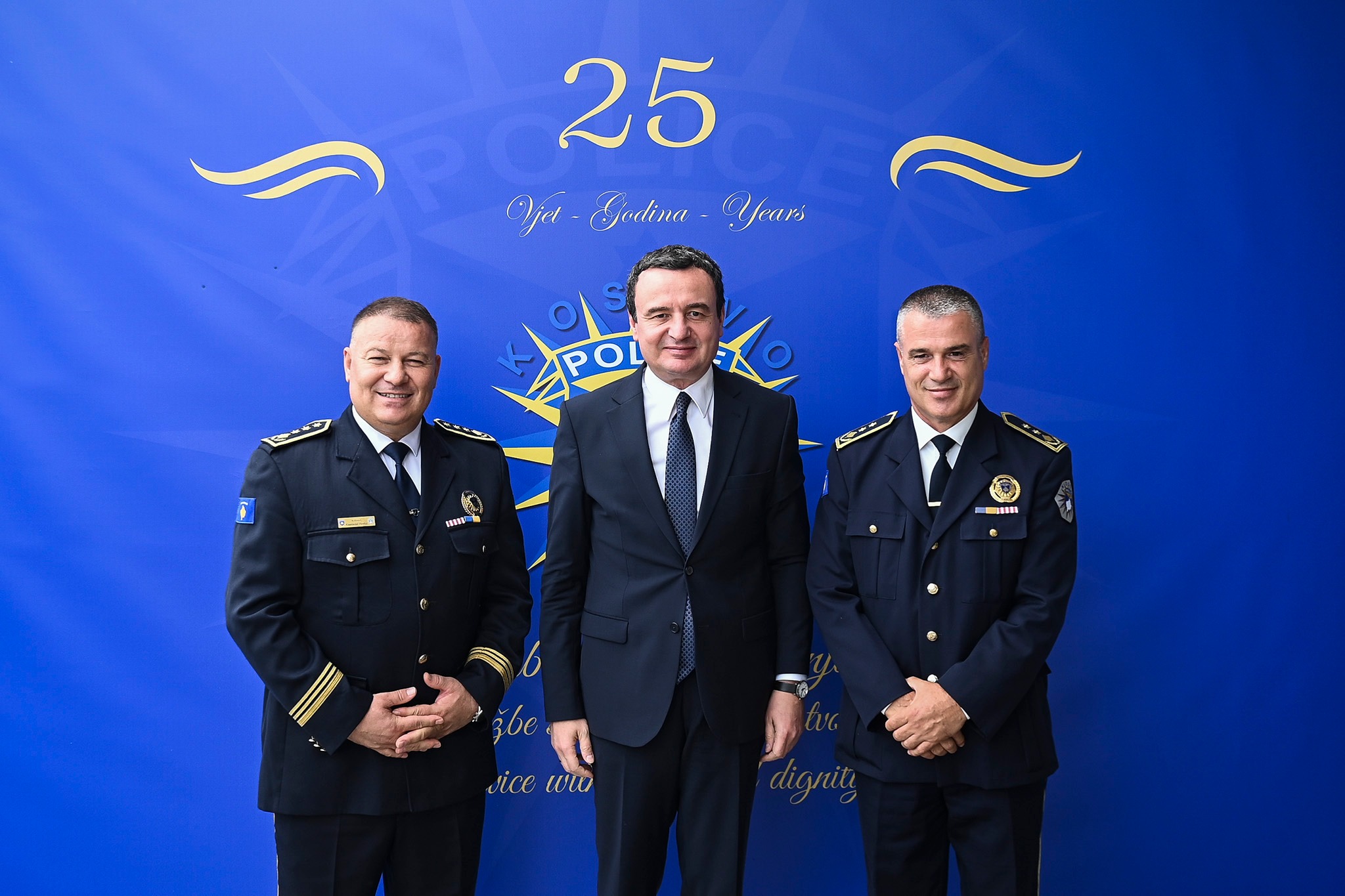 Kurti ndan foto nga ceremonia e përvjetorit të Policisë: Shërbim për qytetarët, pa dallim